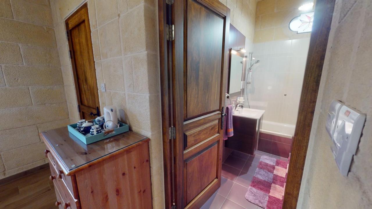 Qala Bed&Breakfast With Swimming Pool - Il-Wenniessa Ngoại thất bức ảnh