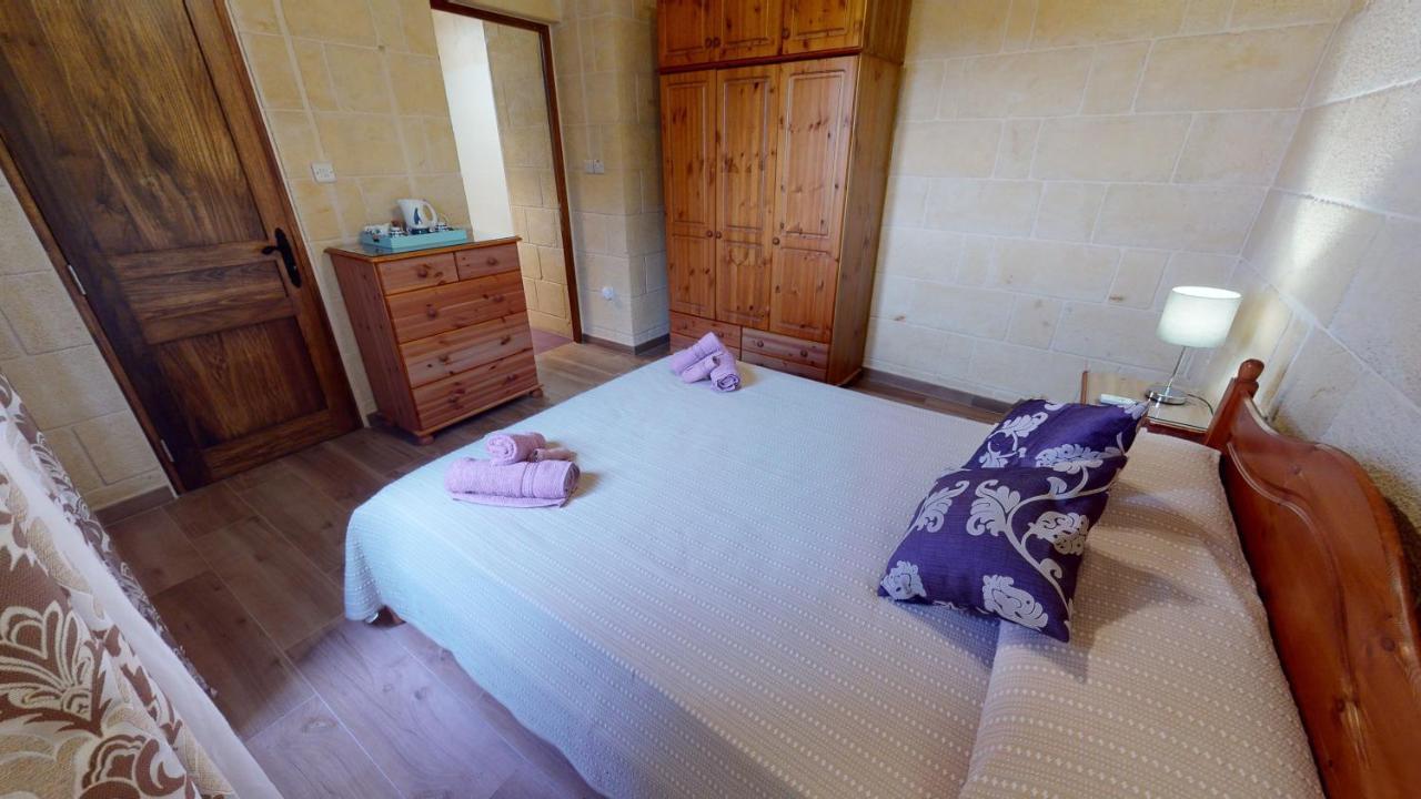 Qala Bed&Breakfast With Swimming Pool - Il-Wenniessa Ngoại thất bức ảnh