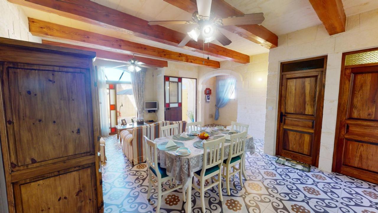 Qala Bed&Breakfast With Swimming Pool - Il-Wenniessa Ngoại thất bức ảnh