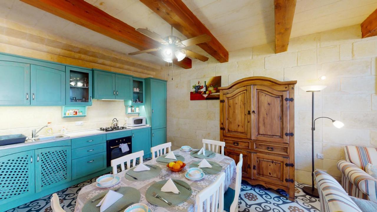 Qala Bed&Breakfast With Swimming Pool - Il-Wenniessa Ngoại thất bức ảnh